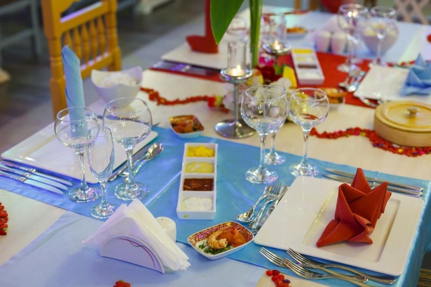 Side-Crown-Palace-Restaurant-34