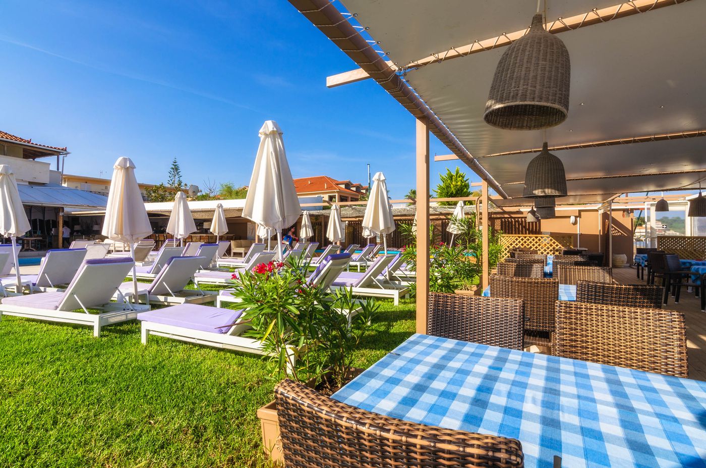 Iakinthos-Tsilivi-Beach-Restaurant-9