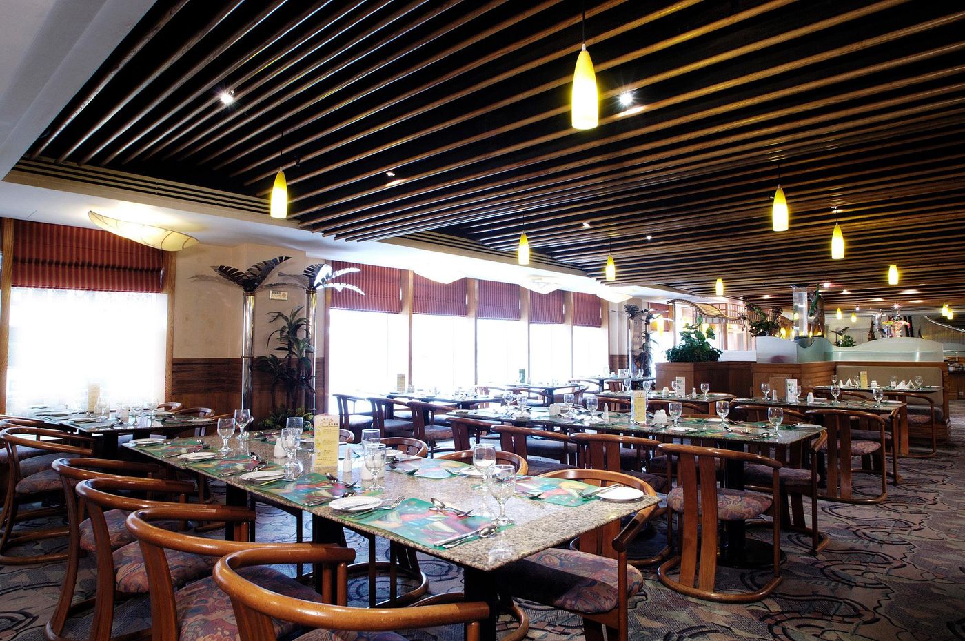 Metropark-Hotel--Kowloon-Restaurant-27