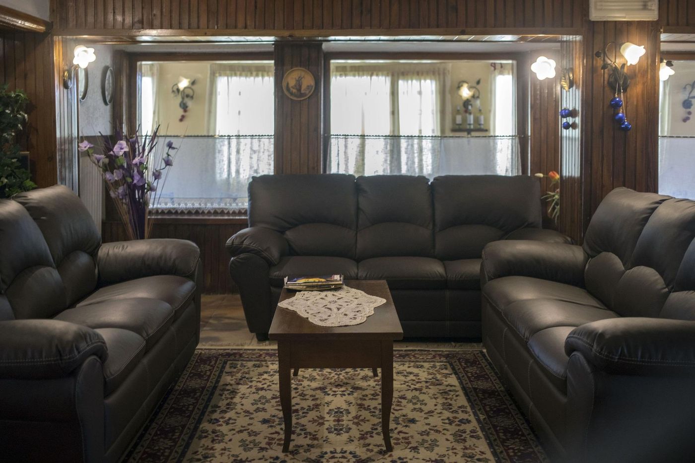 Hotel Pinguino-Italy-PESCASSEROLI-Lobby-10