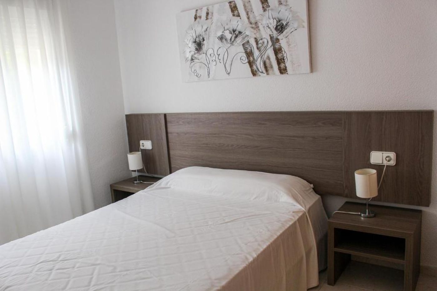 Bungalows-Imperial-Park-Room-14