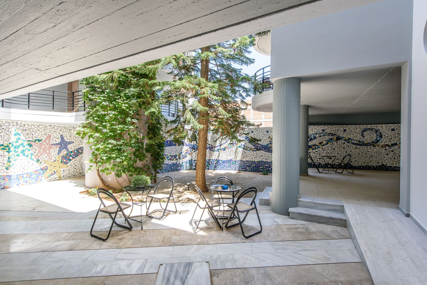 Alia-Club-Terrace-20