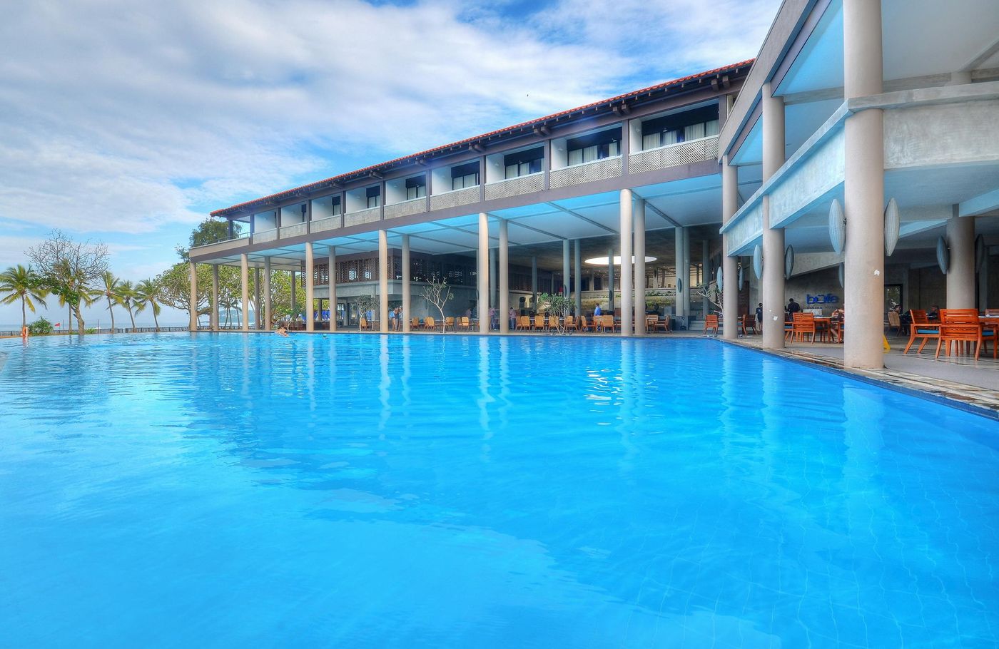 Cinnamon-Bey-Beruwala-Pool-37