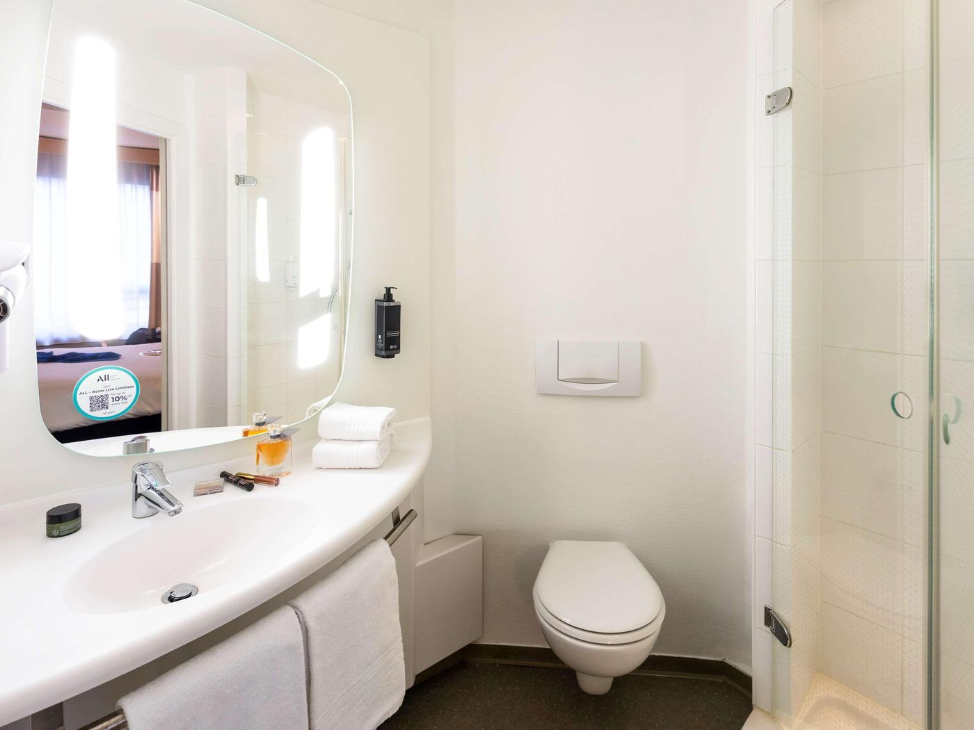 ibis-Brussels-Centre-Gare-Midi-Room-44