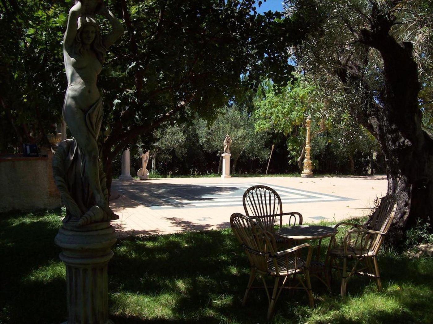Hotel Ristorante L'Orizzonte-Italy-LOC LE CASTELLA-General view-7