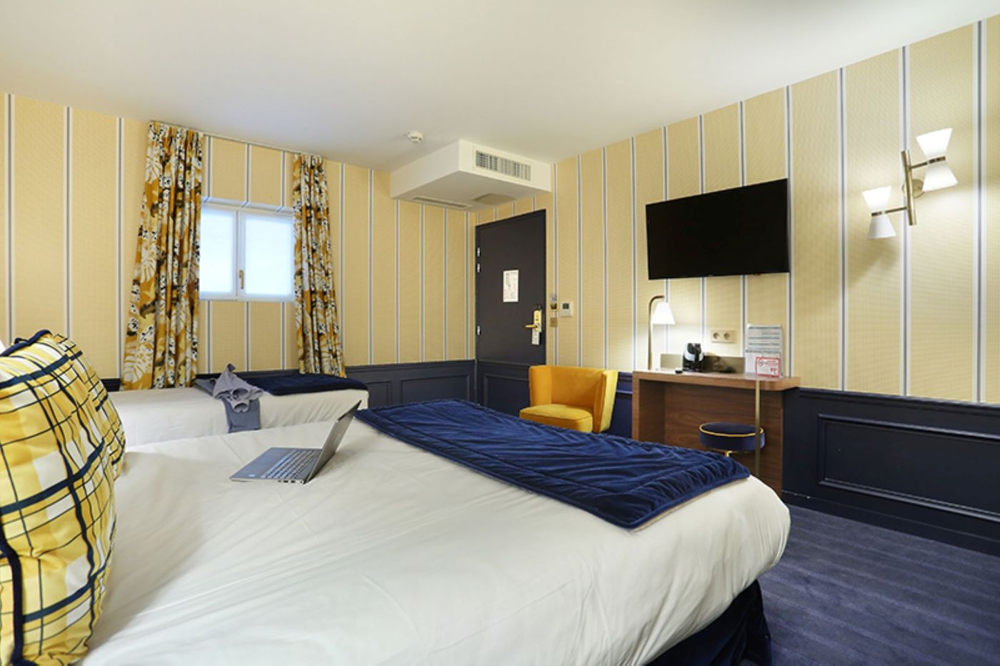 Hob Le Cheval Blanc-France-JOSSIGNY -Room-6