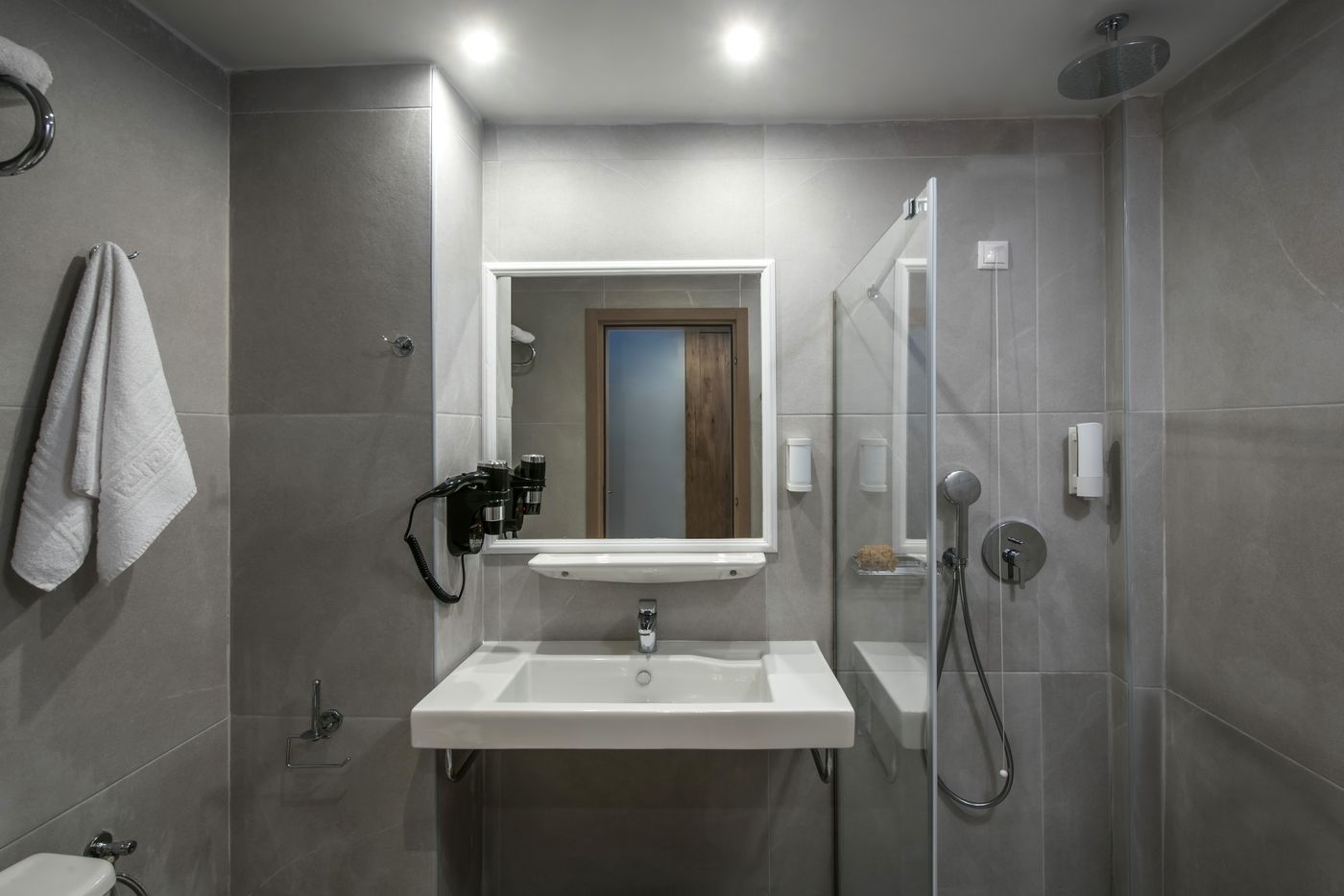 Mistral-Mare-Room-17