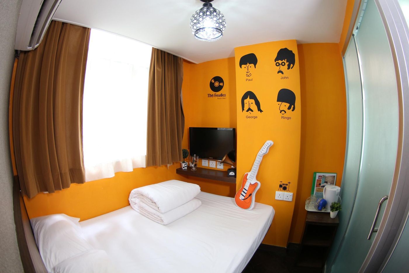 Tempo-Inn-West-Kowloon-HSR-Station-Room-1