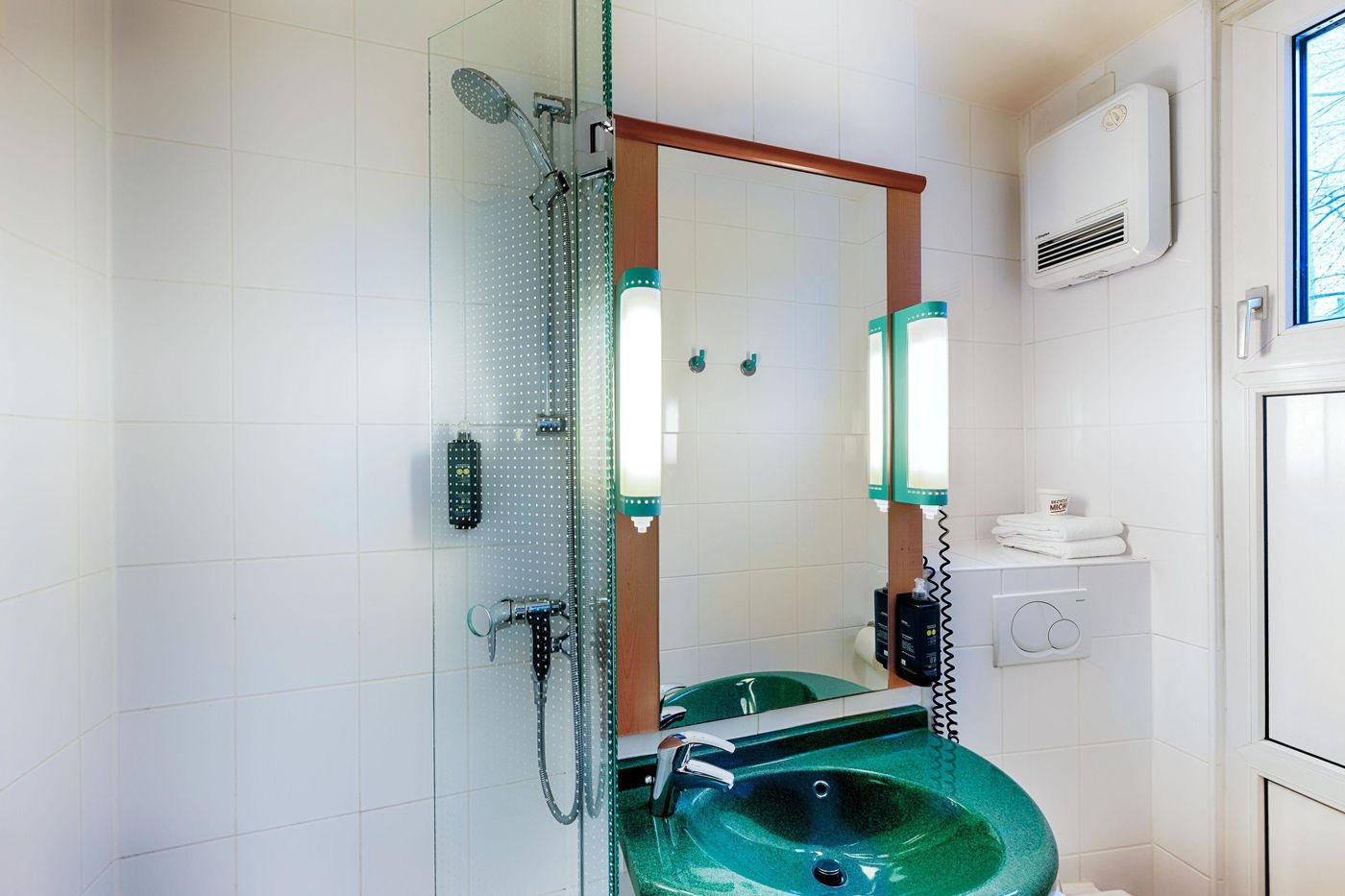 B-B-Bonn-City-Room-32