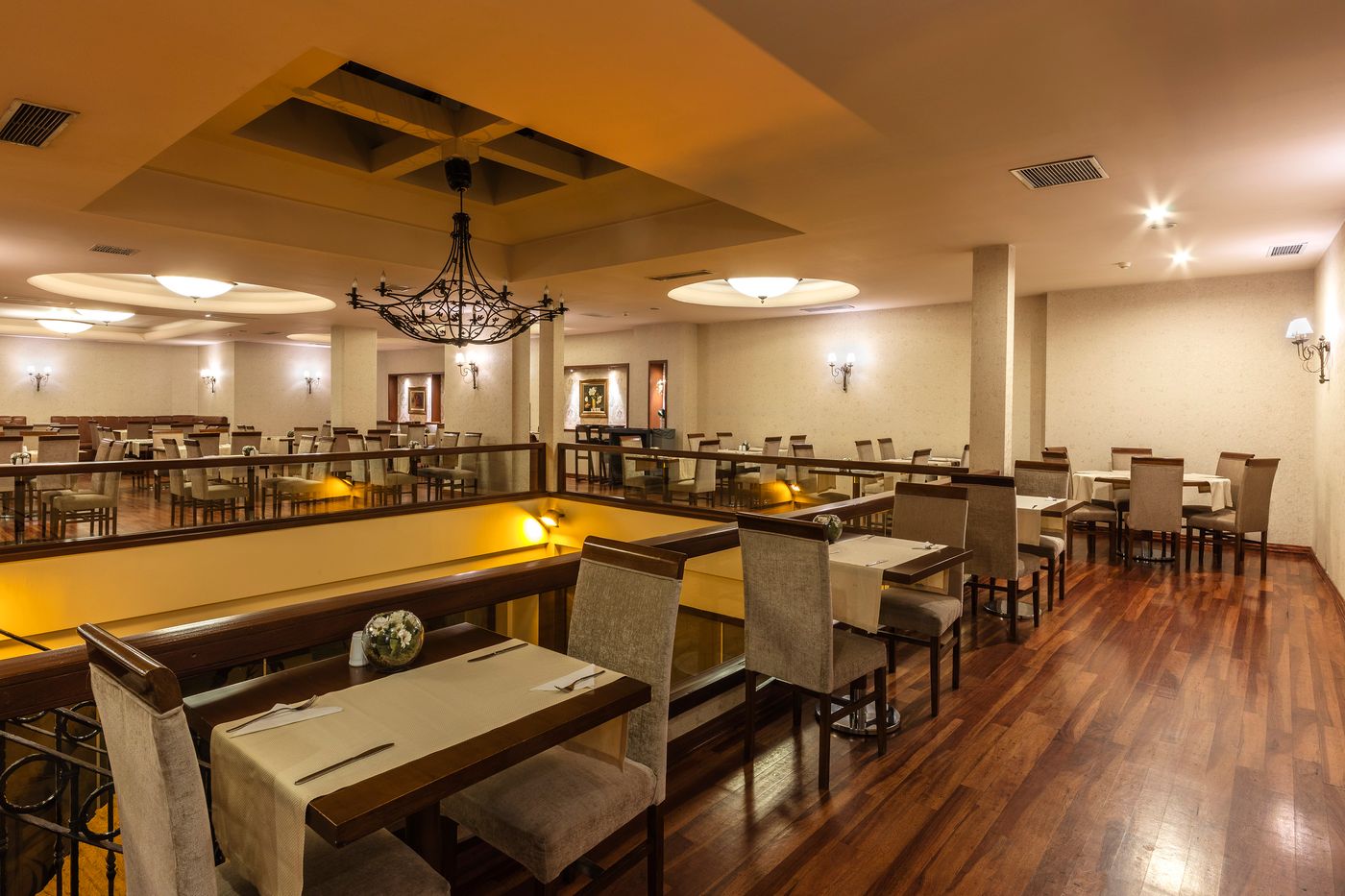 Grand-Yavuz-Istanbul-Restaurant-34