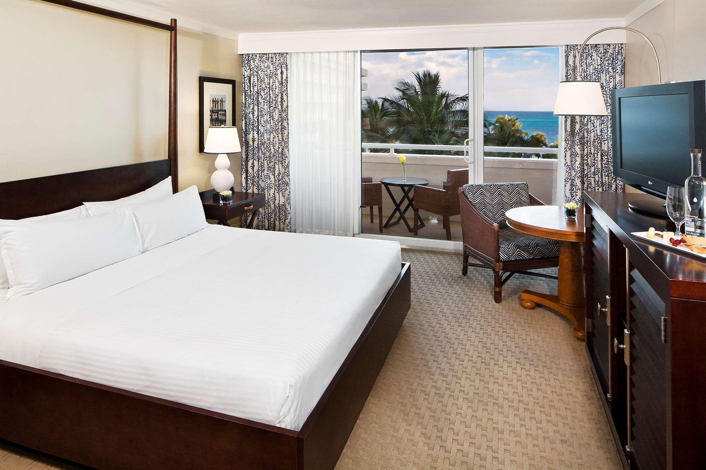 Melia-Nassau-Beach-All-Inclusive-Room-28