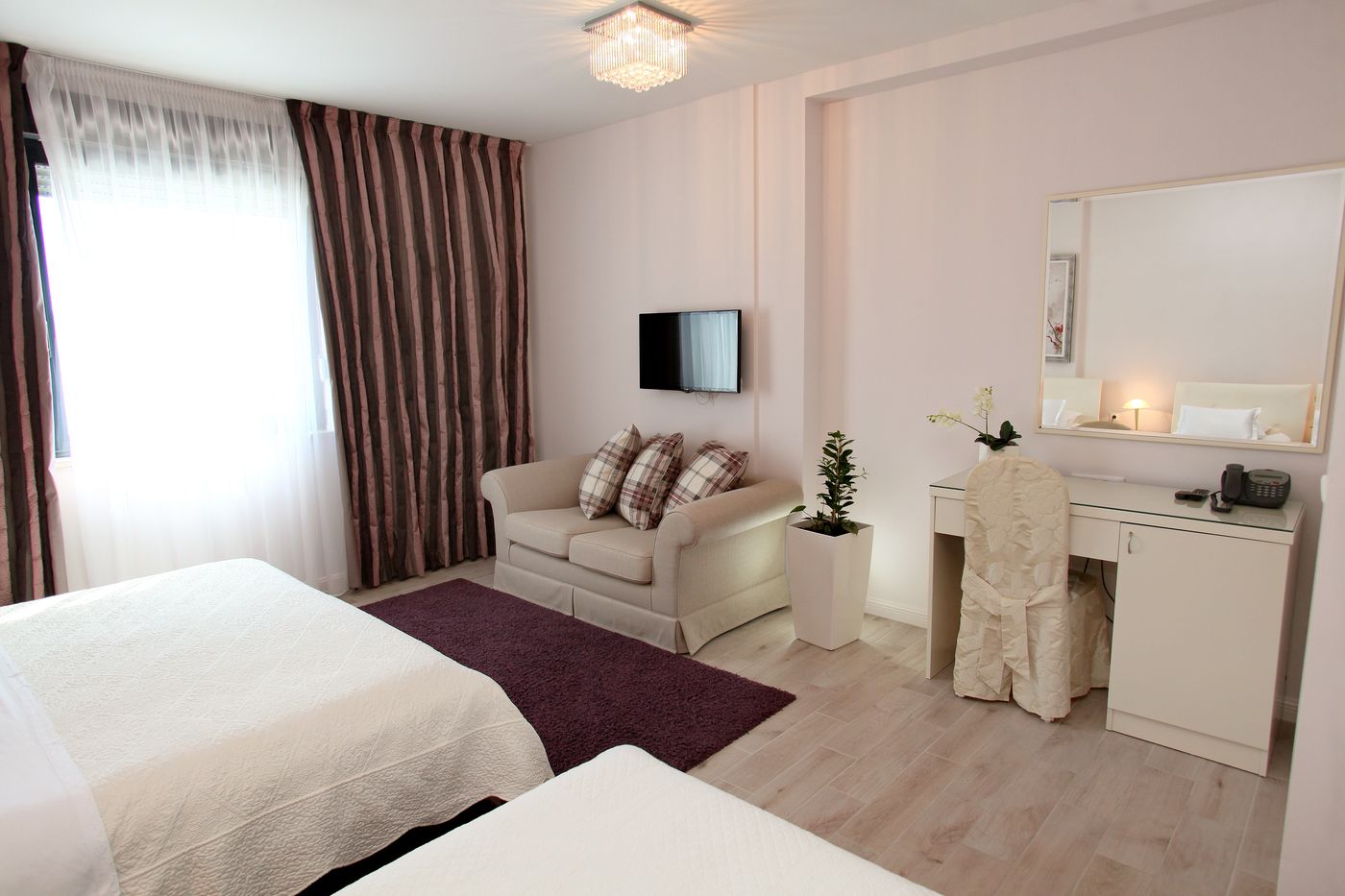 Aparthotel-Bellevue-Room-20