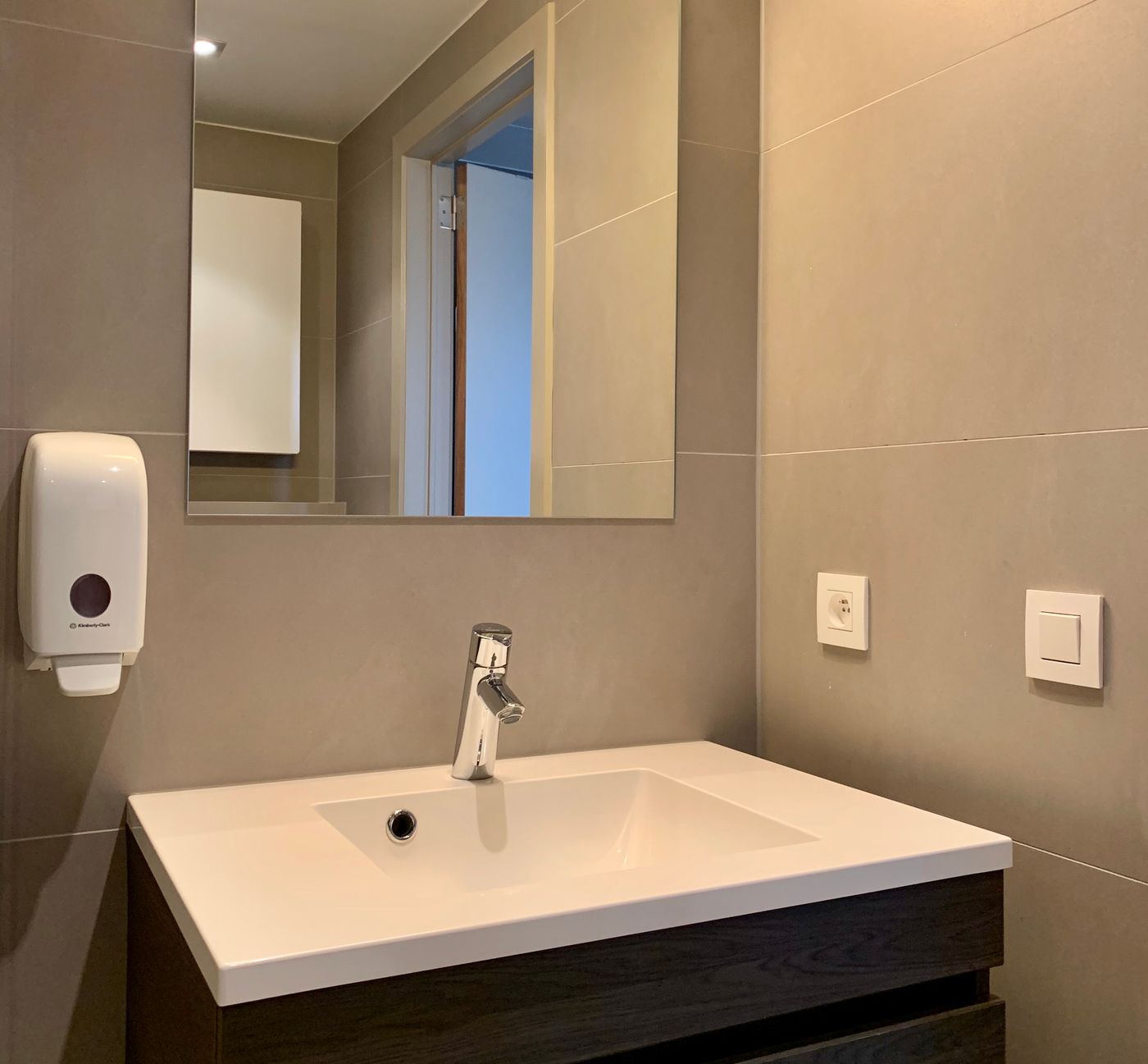 Castelnou Aparthotel-Belgium-GENT-Room-5