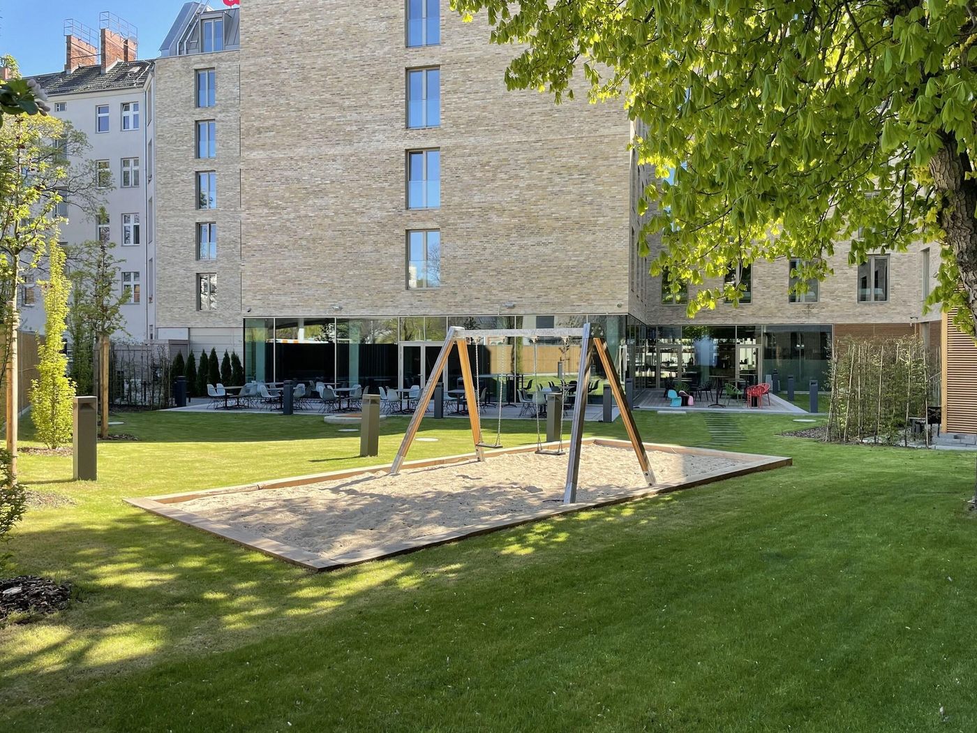 Aletto-Hotel-Potsdamer-Platz-Sports-and-Entertainment-2