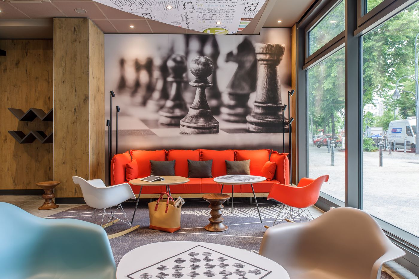 ibis-Berlin-Kurfuerstendamm-Lobby-16