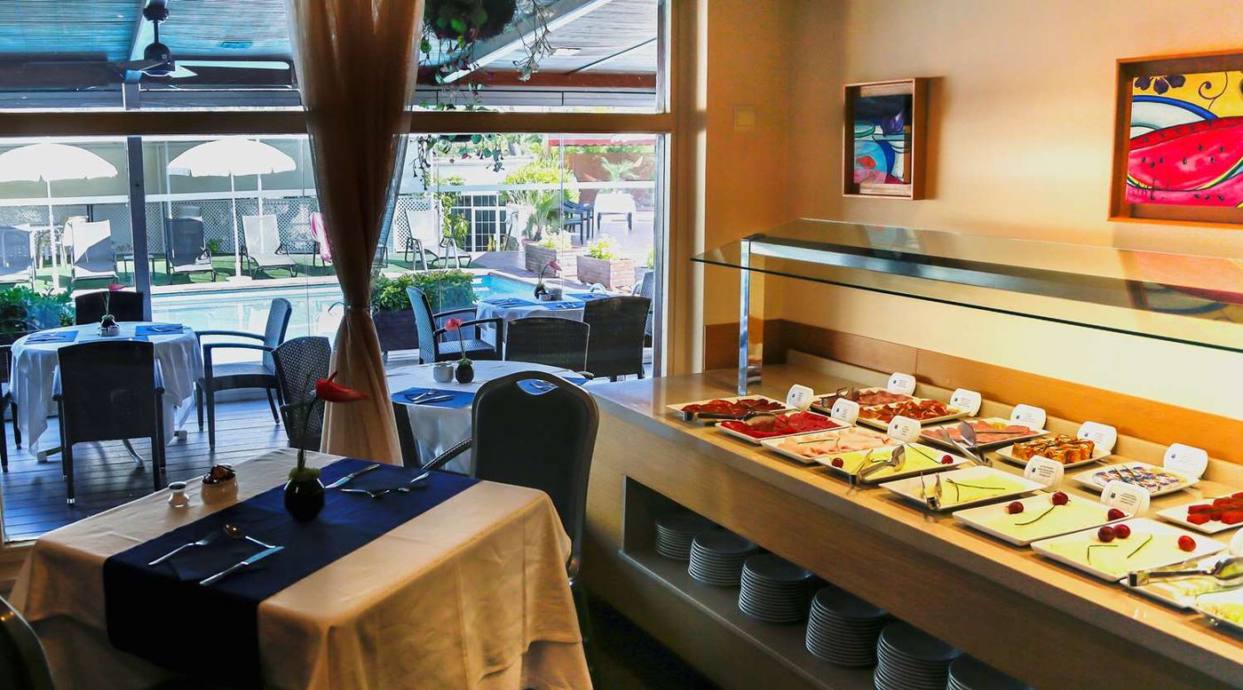 Best-Western-Hotel-Mediterraneo-Restaurant-32