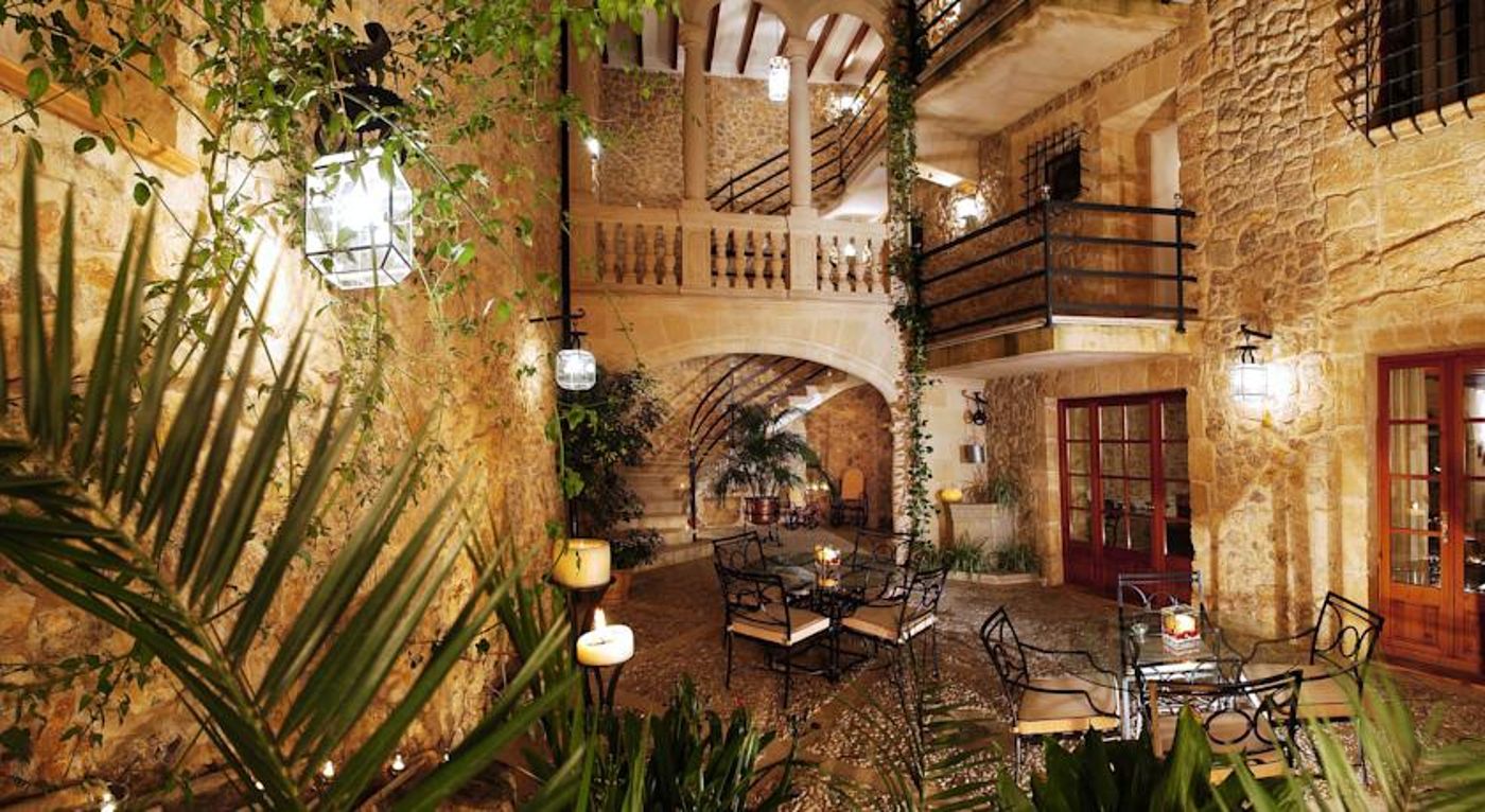 Cas Comte Petit Hotel & Spa