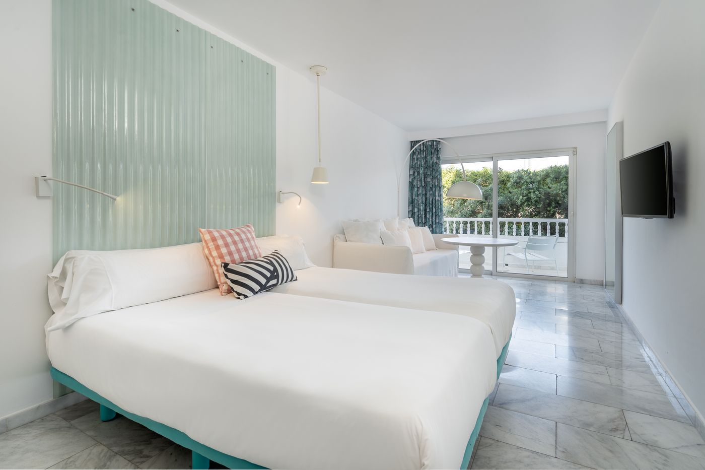 Gold-Hotel-Marina---Adults-Only-Room-24