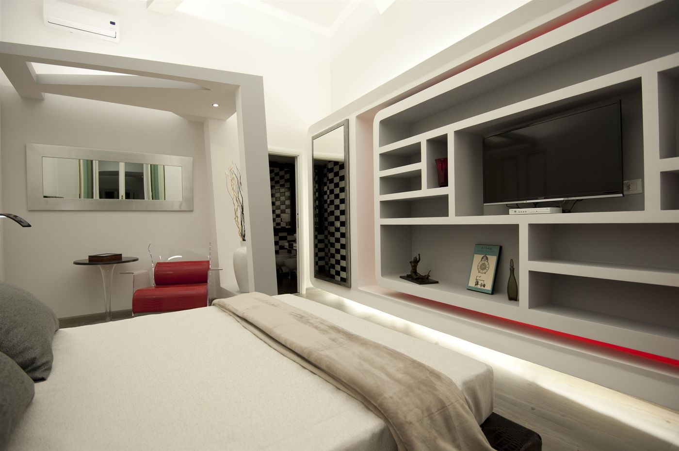 Luxury-on-the-River-Room-33