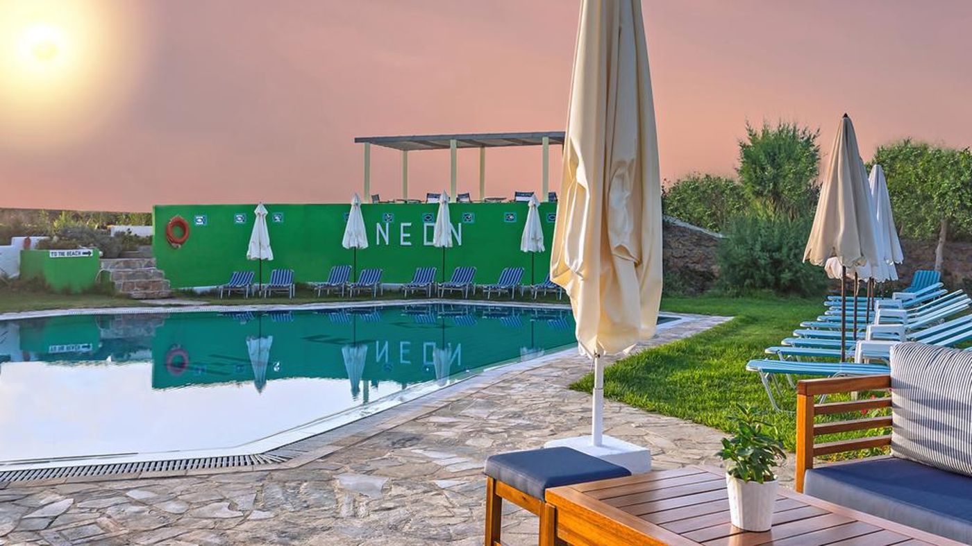 Neon-Beach-Hotel-General-view-6