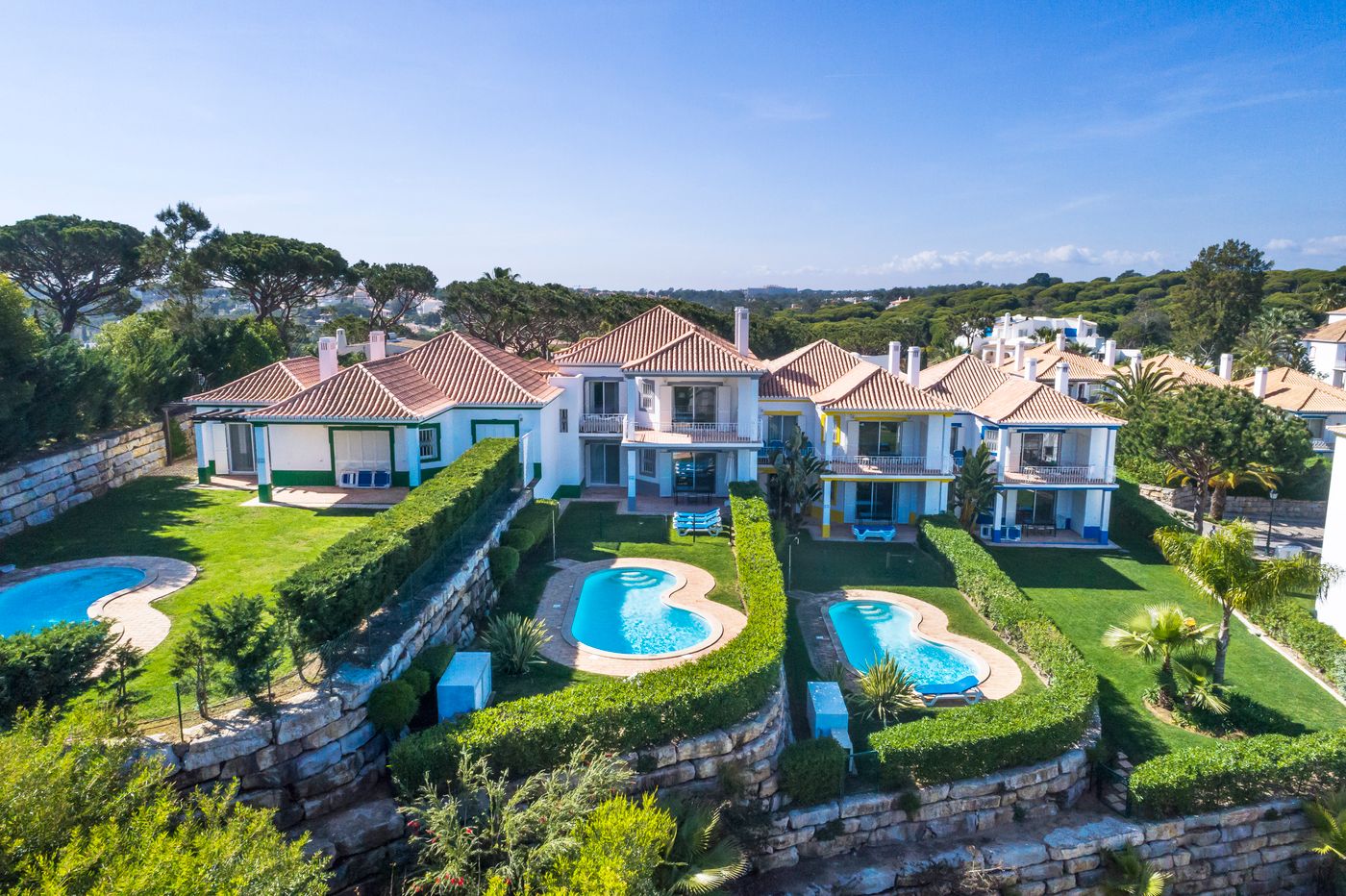 Encosta-do-Lago-Resort-General-view-9