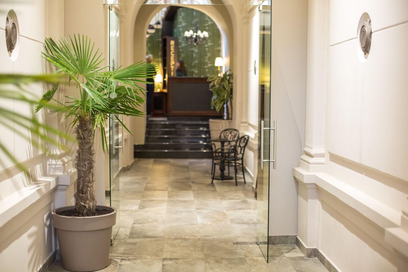 Hotel Grand Hedonist-Serbia-PANCEVO-Lobby-6