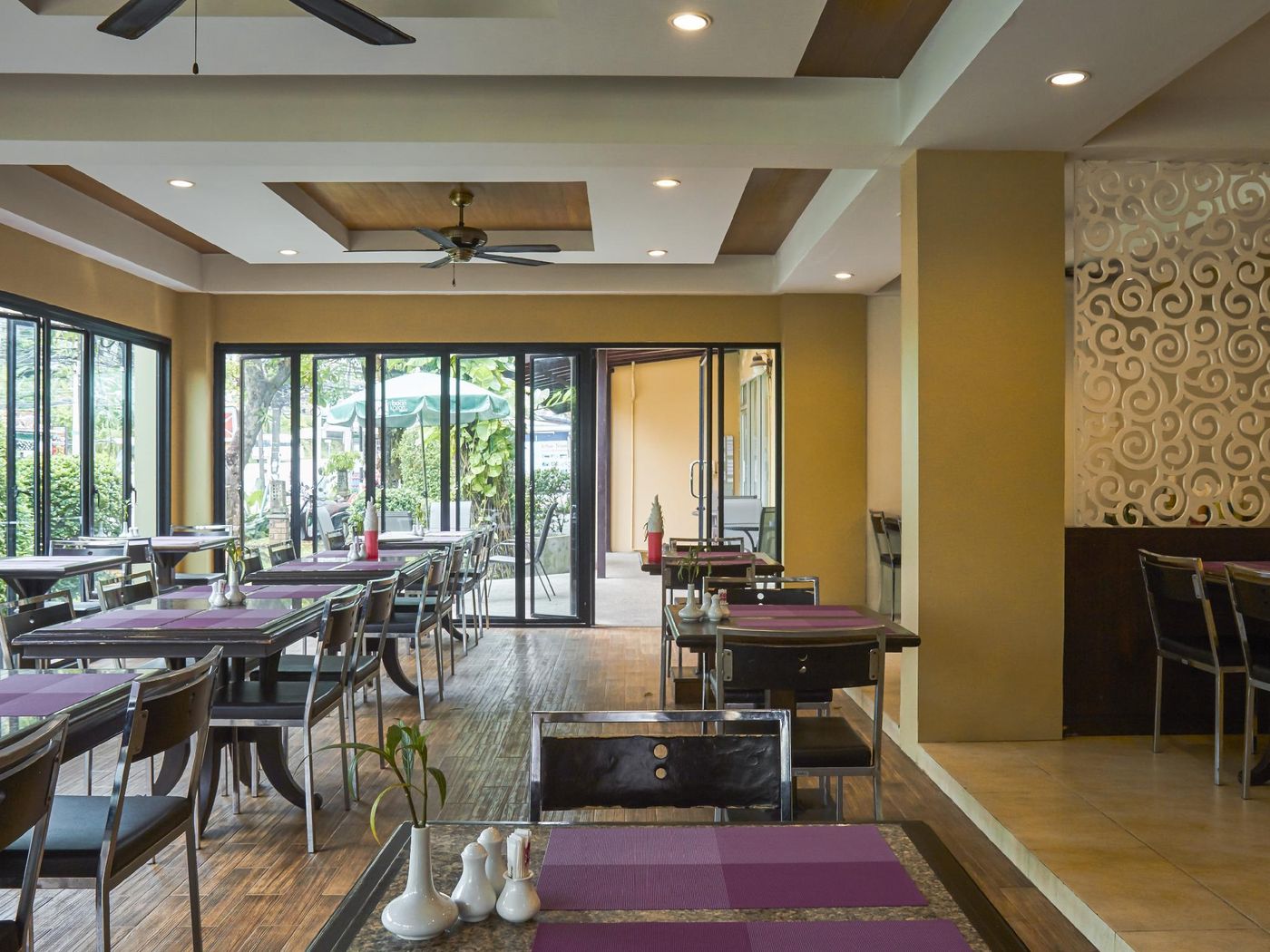 Baan-Karon-Resort-Restaurant-26