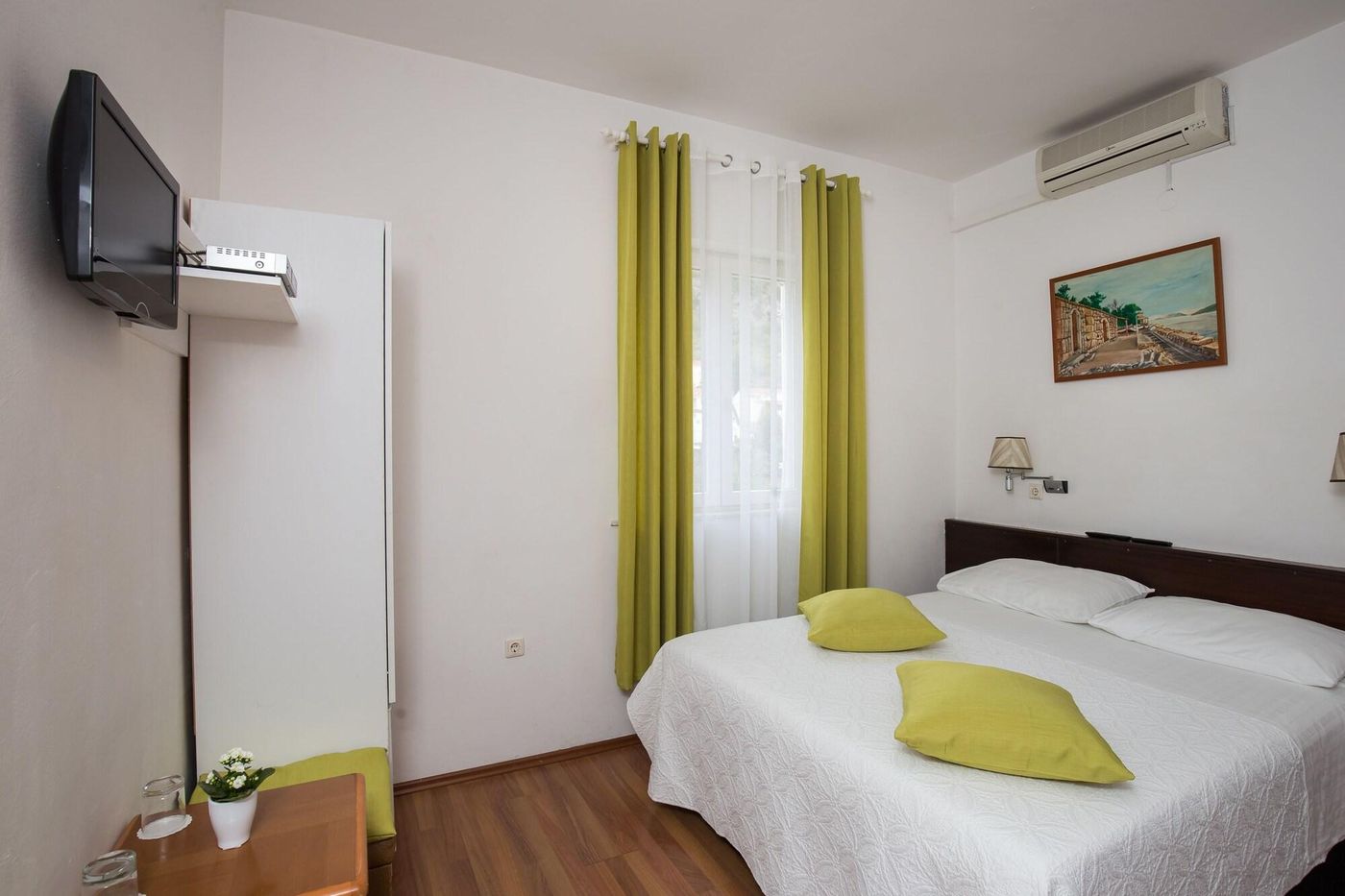 Villa-Konalic-Room-5