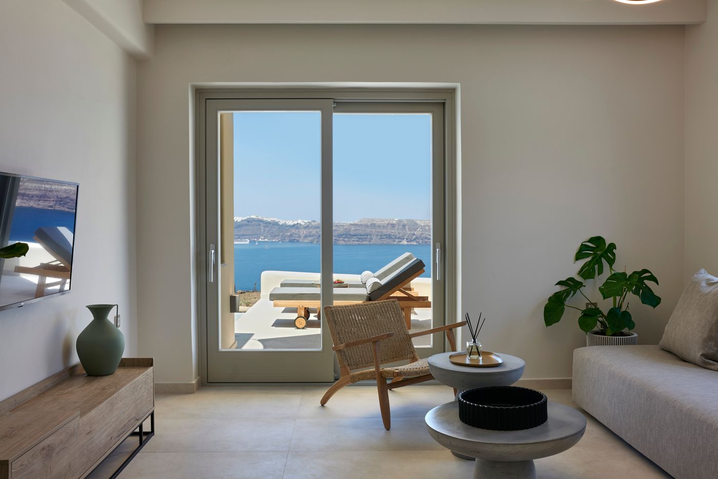 Apanemo-Hotel-Room-25