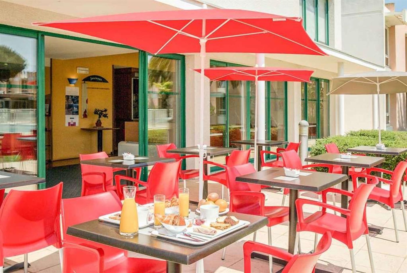 ibis Perpignan Nord Rivesaltes-France-RIVESALTES-General view-4