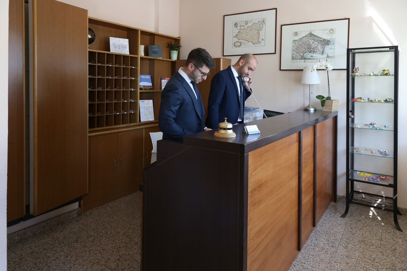 Villa-Mater-Lobby-27