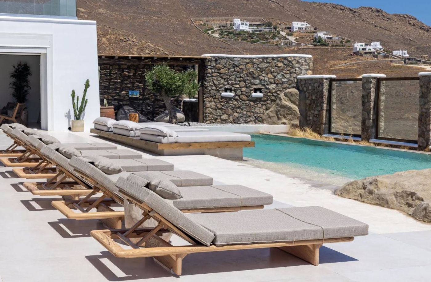 Mykonos-Panormos-Villas-Room-3