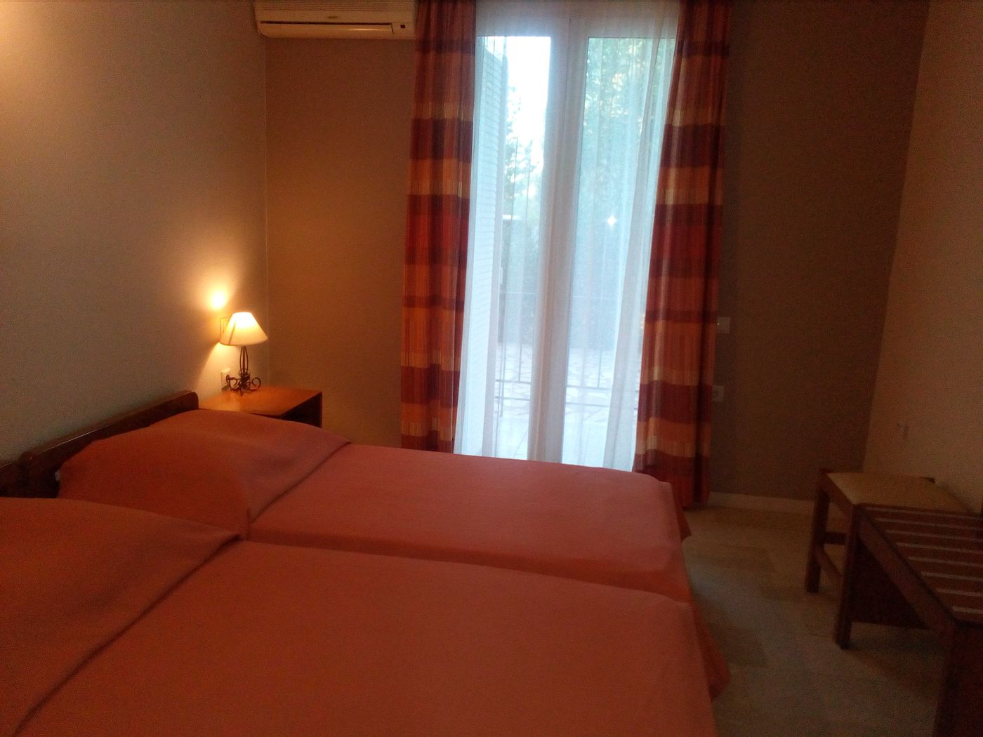 Daniel-Hotel-Room-13