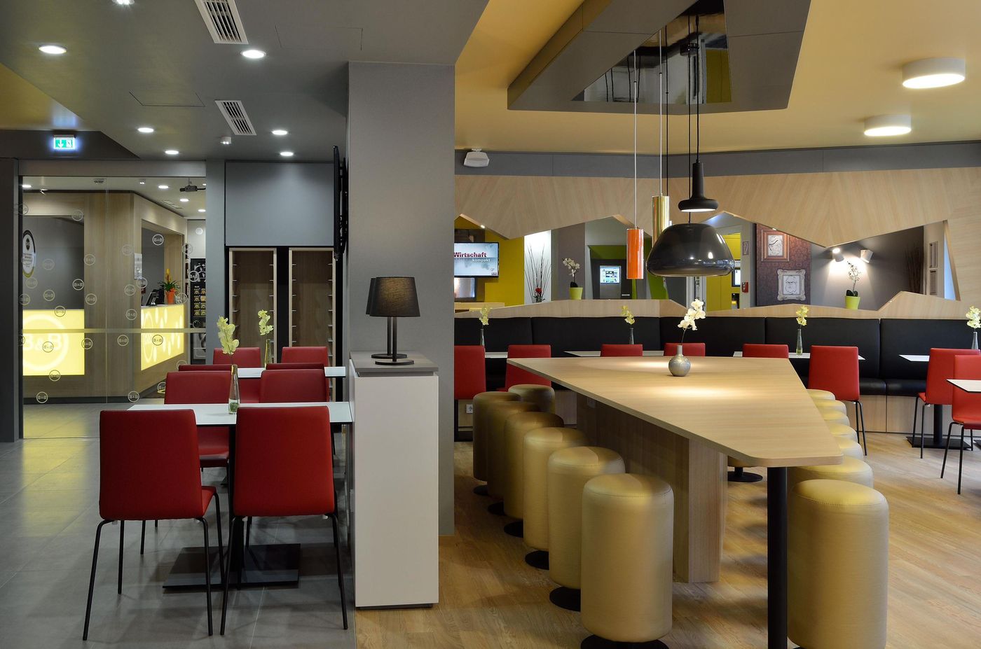 B-B-Hotel-Bonn-Bar-14