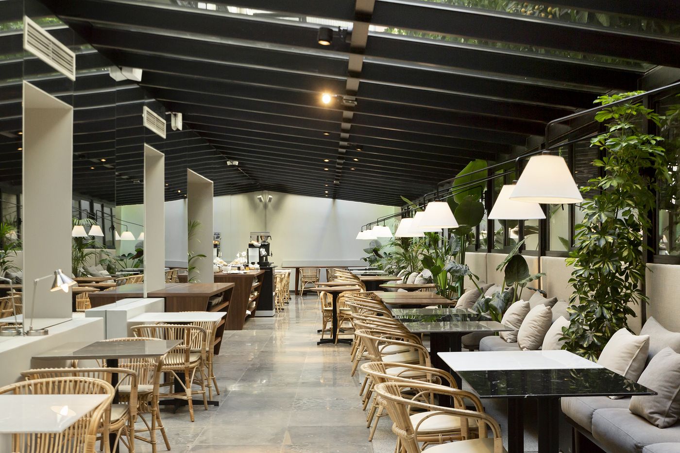 ICON-Embassy-Restaurant-10