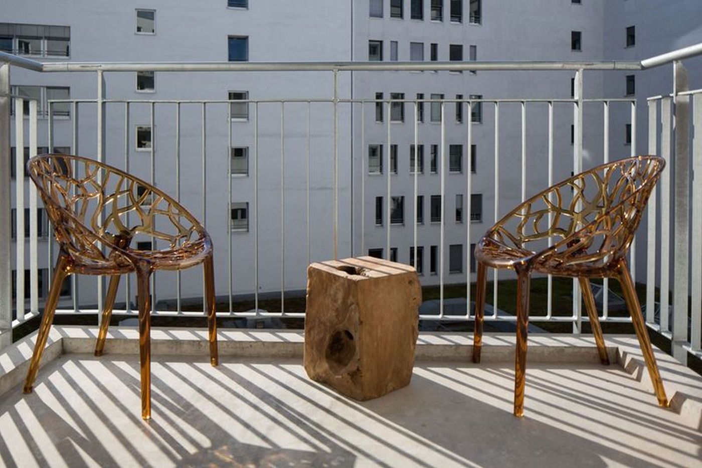 Mondrian-Suites-Hotel-Berlin-Checkpoint-Charlie-Room-17