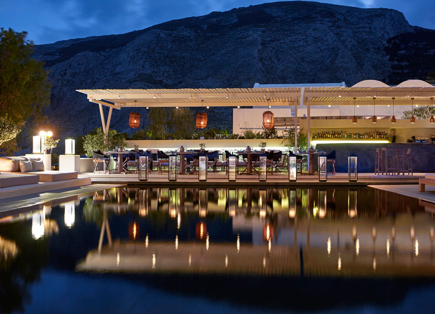 Bellonias-Villas-Restaurant-9