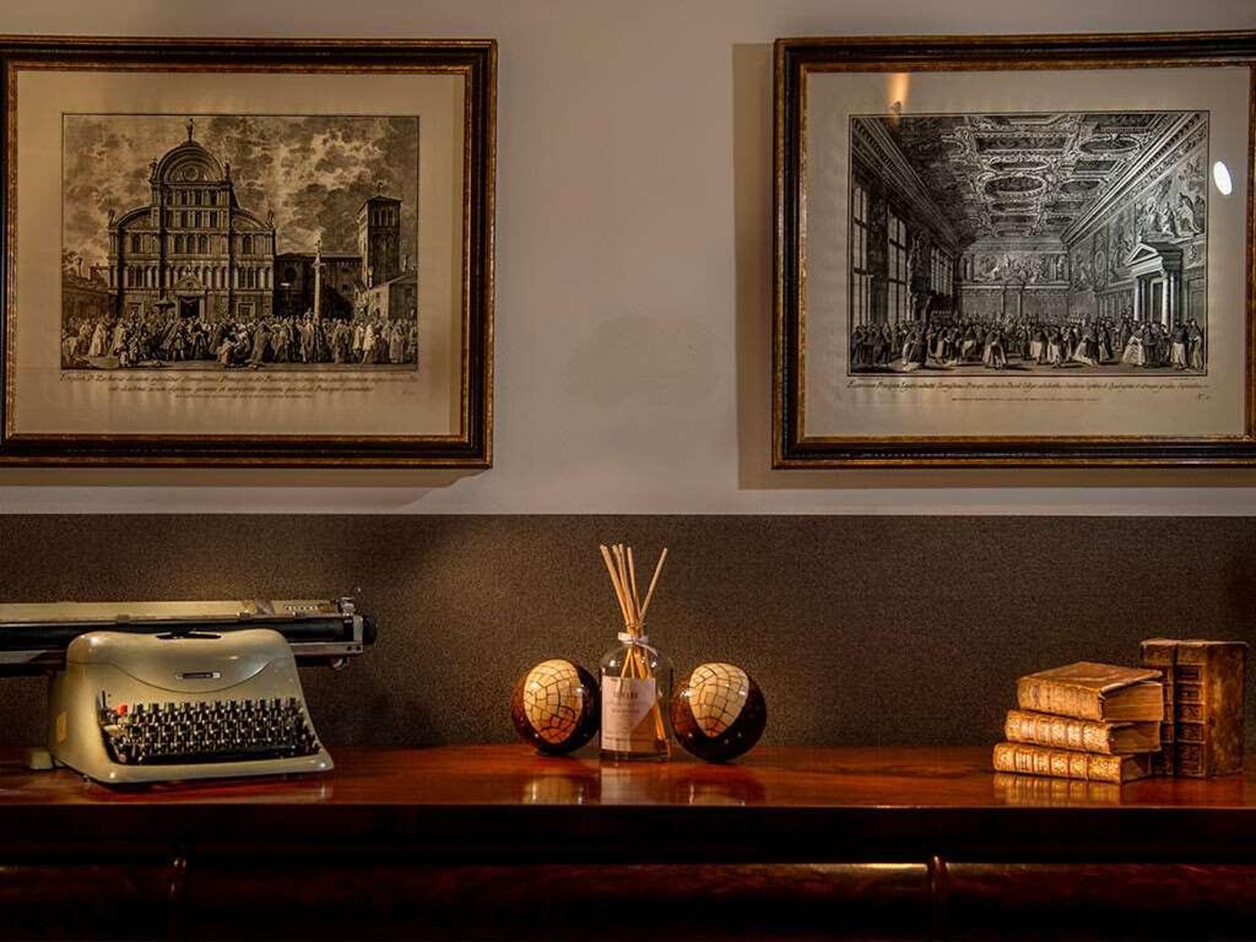 Sonder-Salute-Palace-Bar-20