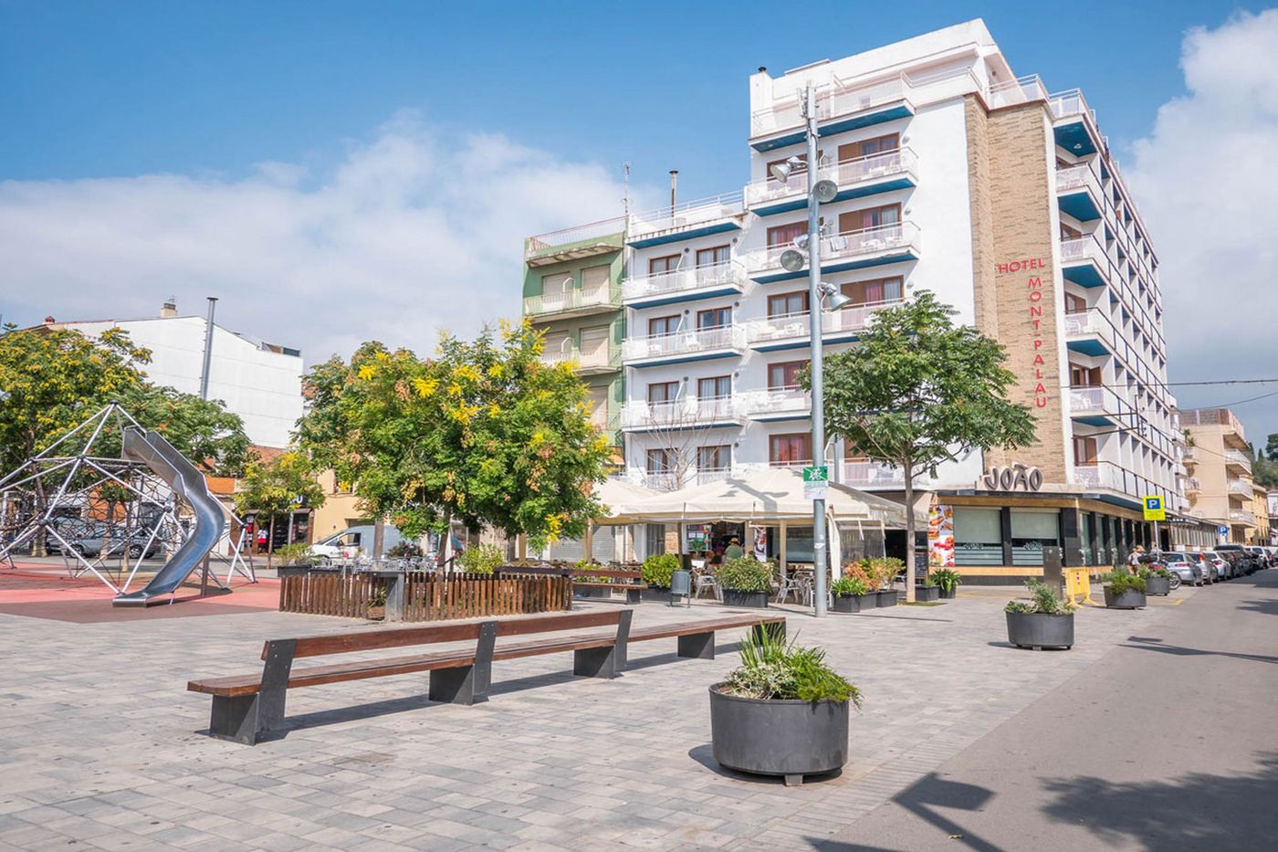 Checkin-Montpalau-General-view-8