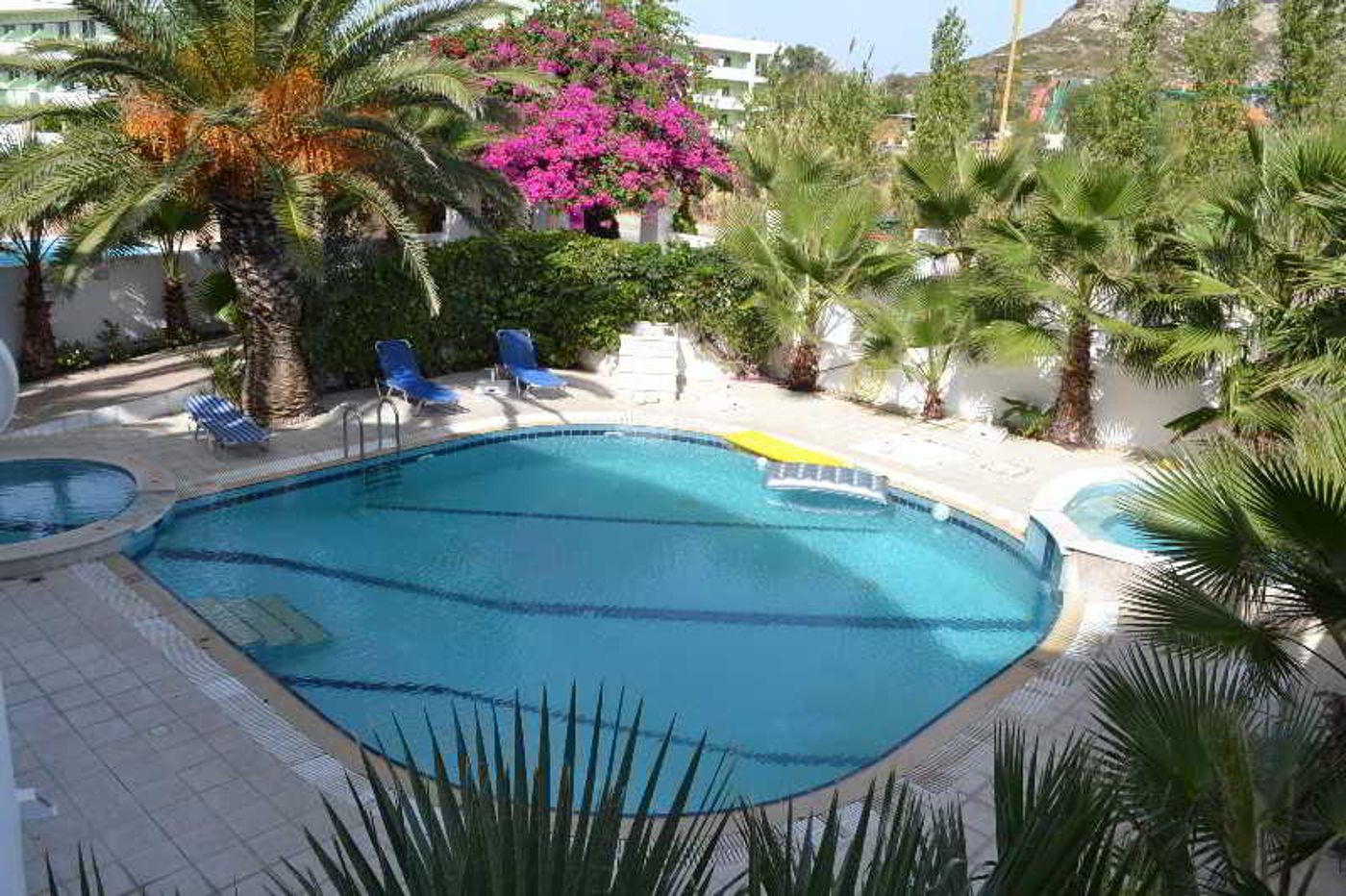 White-Palace-Studios-Pool-1