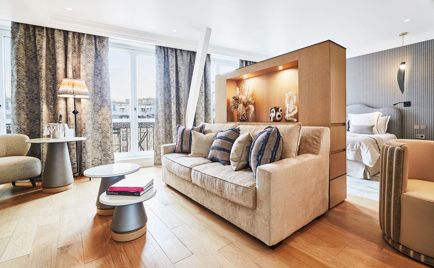 Grand-Hotel-Du-Palais-Royal-Room-22