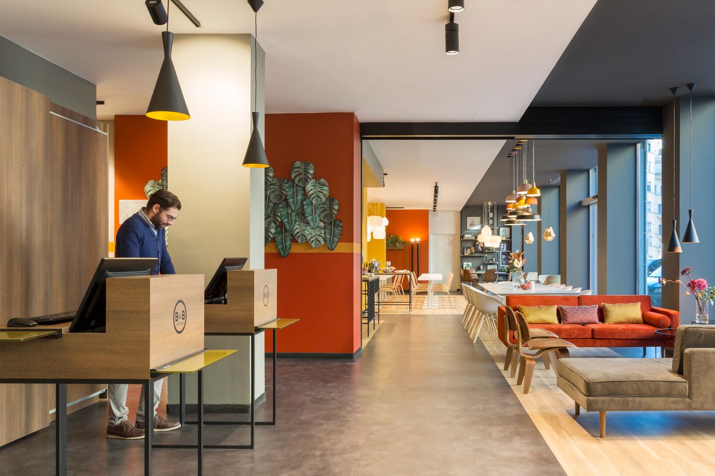 B-B-Hotel-Milano-Central-Station-Lobby-7