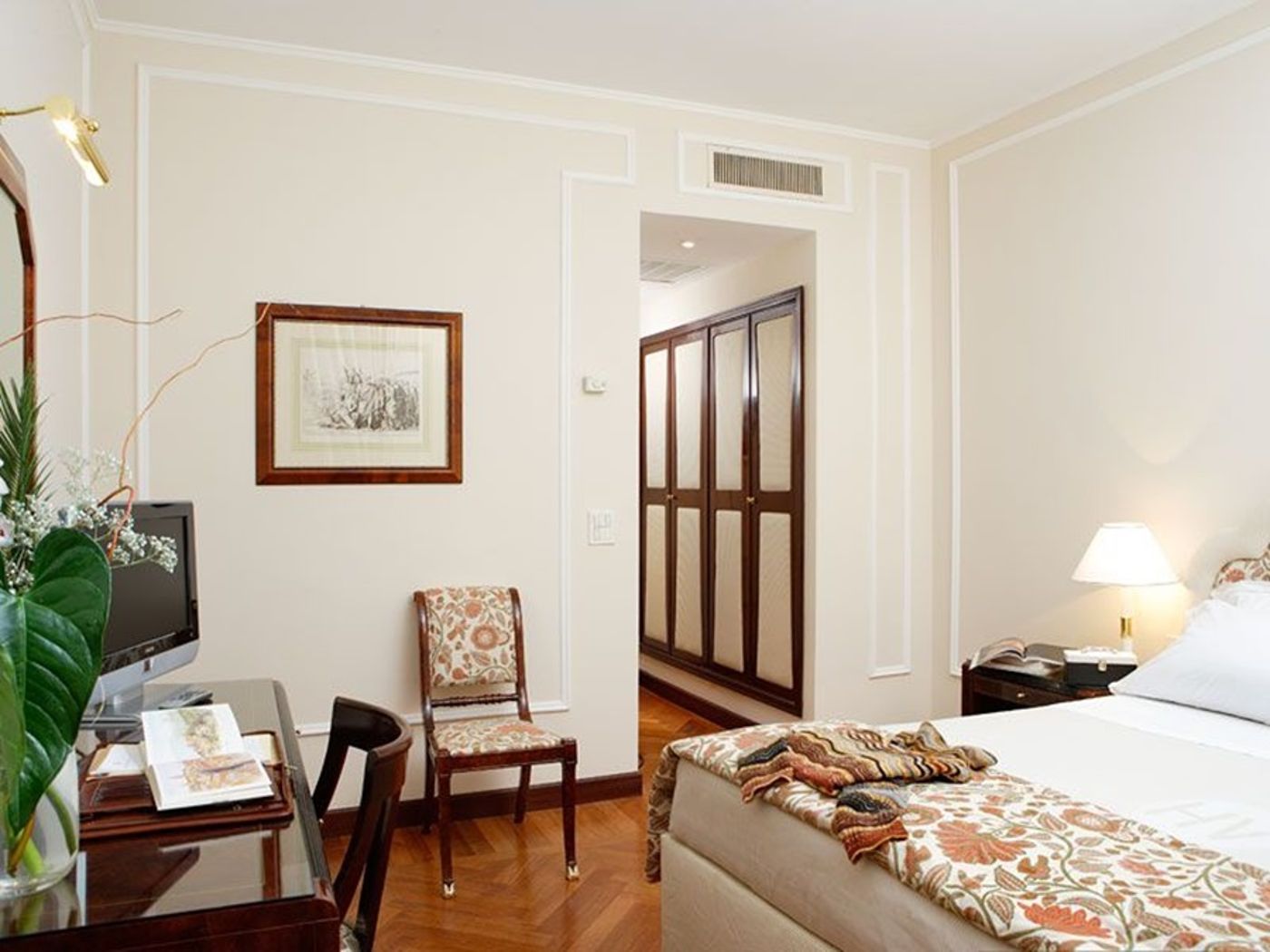 De-la-Ville-General-view-15