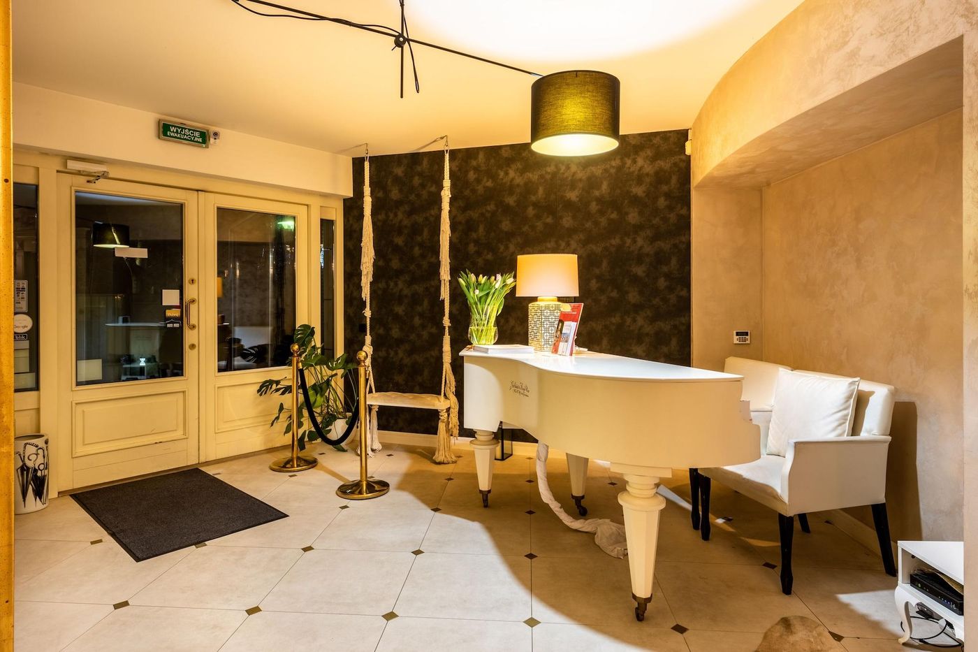 A11-Apartments-Spa-Dermique-Lobby-7