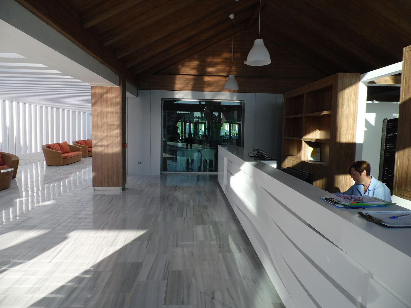 Canary-Garden-Club-Lobby-39