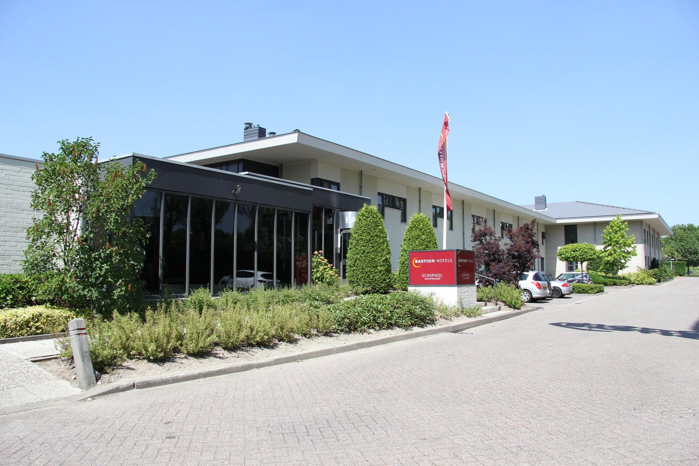 Bastion-Hotel-Schiphol-Hoofddorp-General-view-1