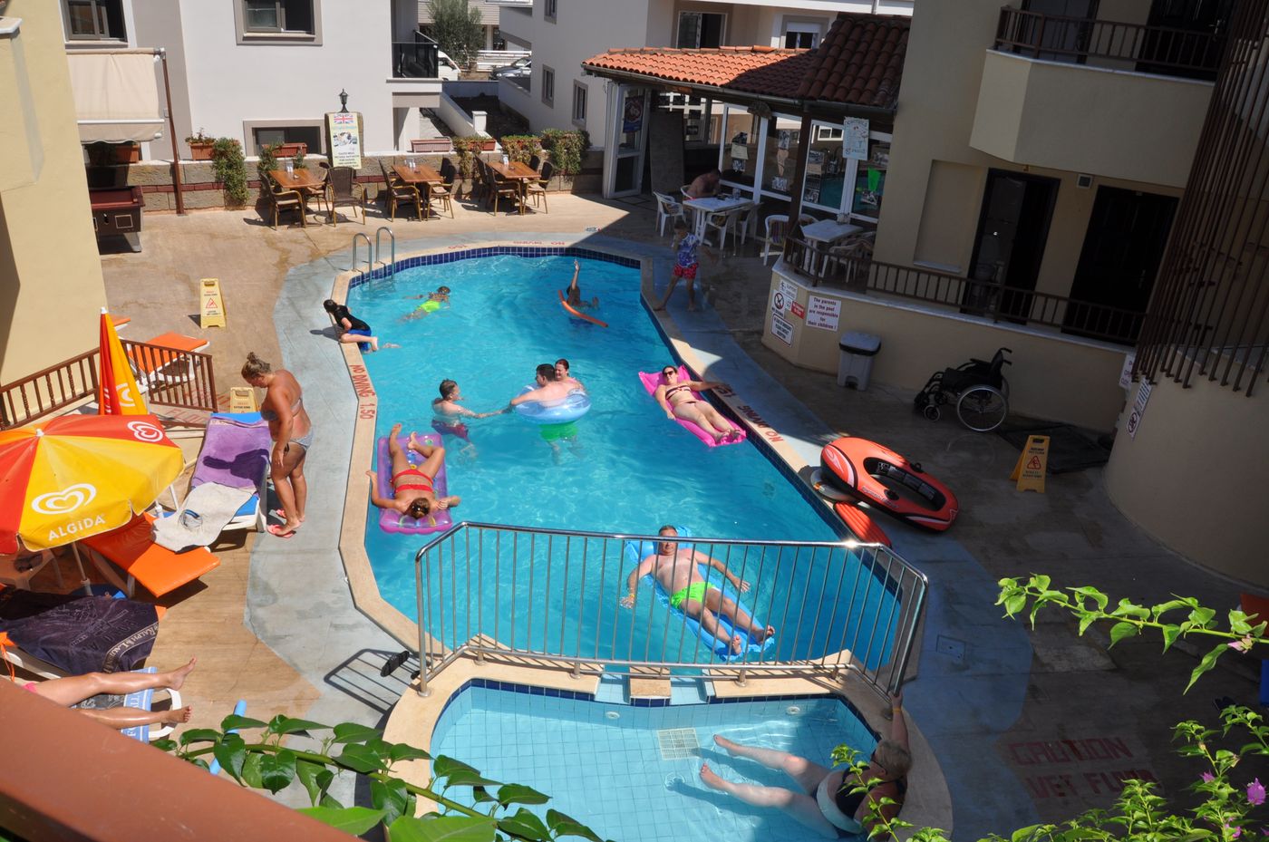 Hibiscus Garden Apartments