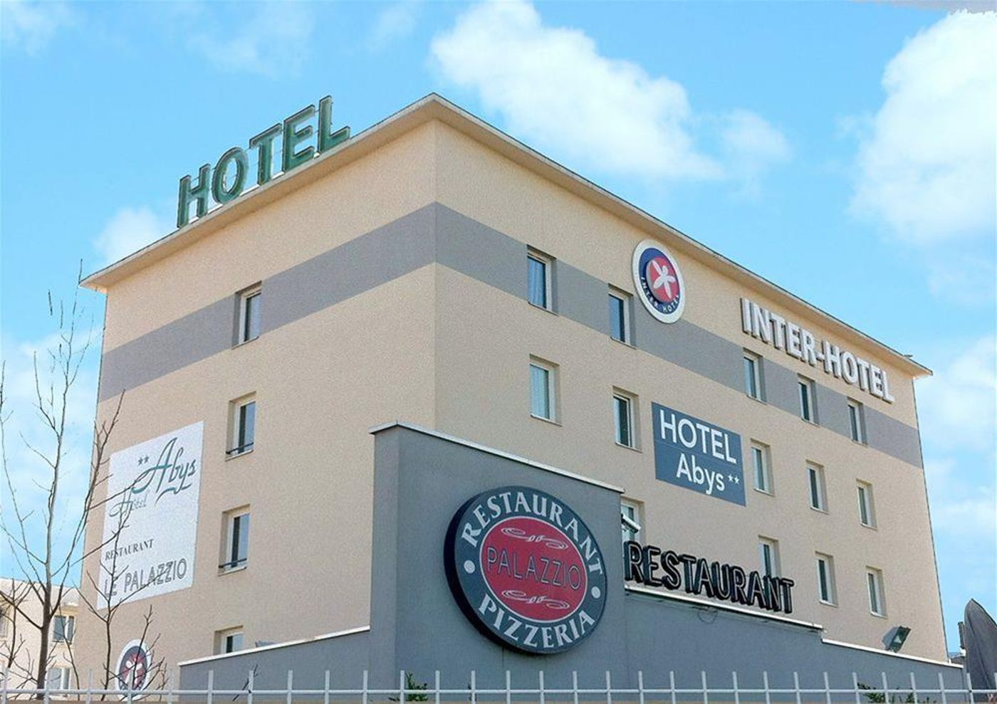 Aka Lodge Lyon Est - France - Meyzieu - General view - 5