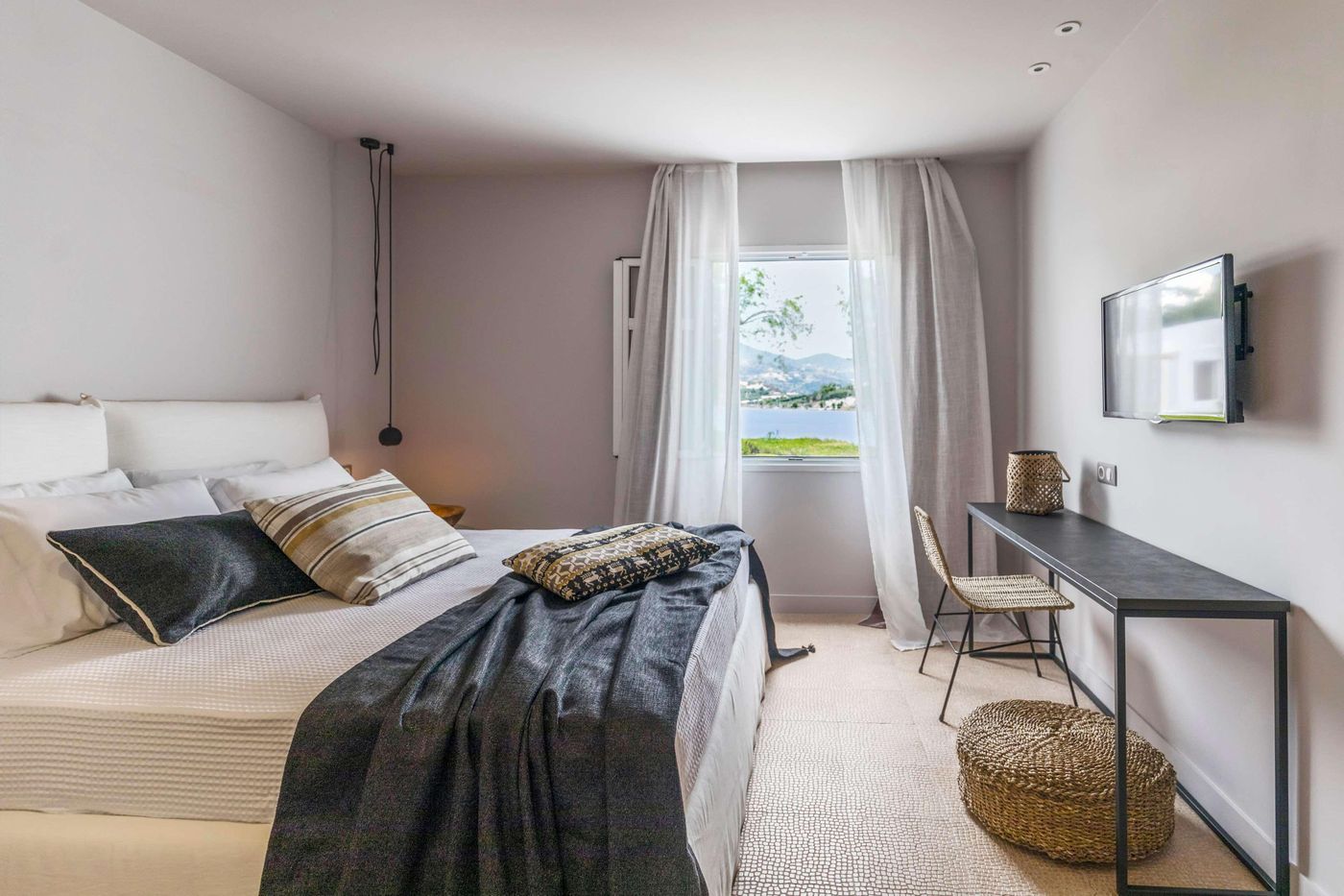 Minos-Beach-Art-Hotel-Room-30