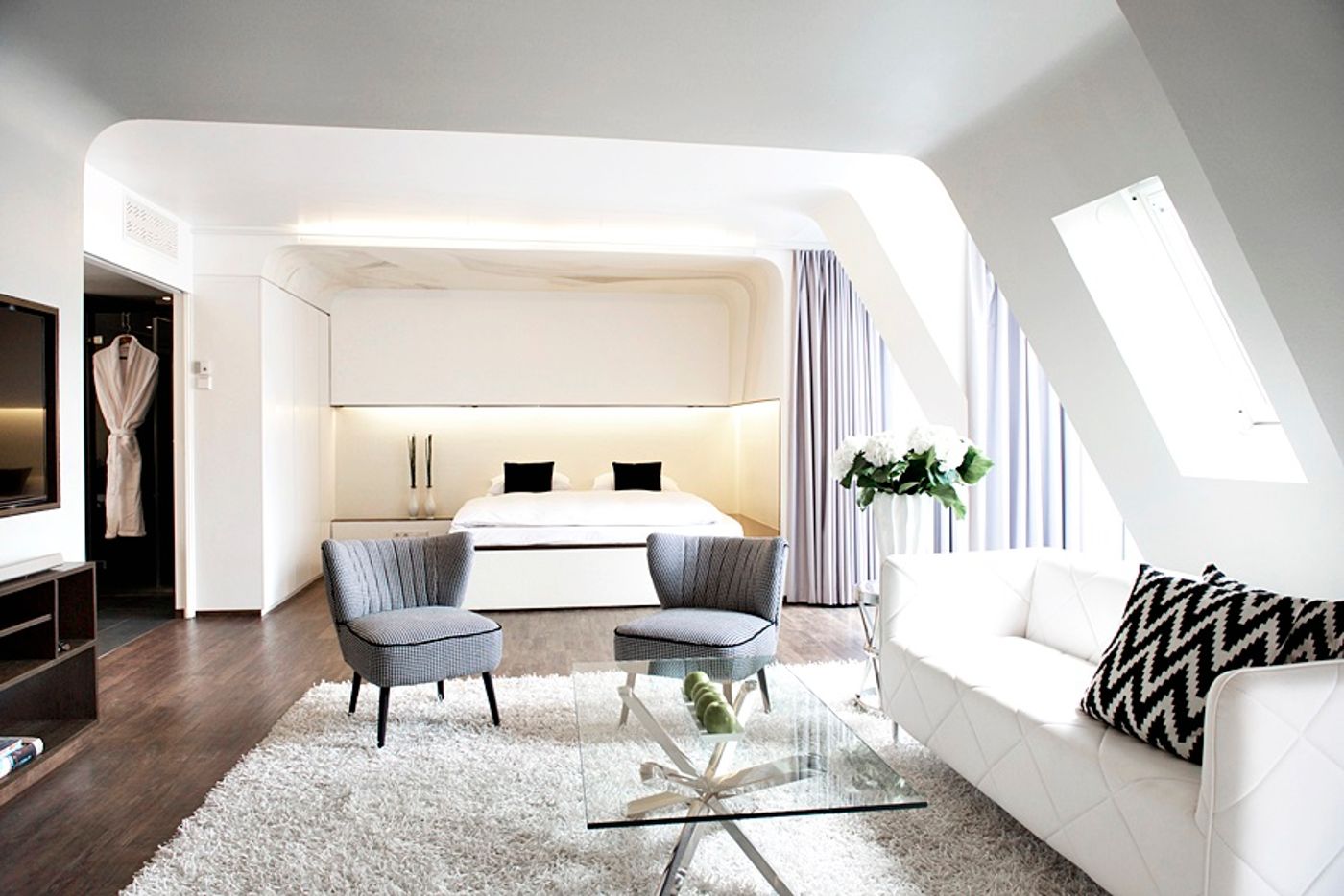 Hotel-Q--General-view-2